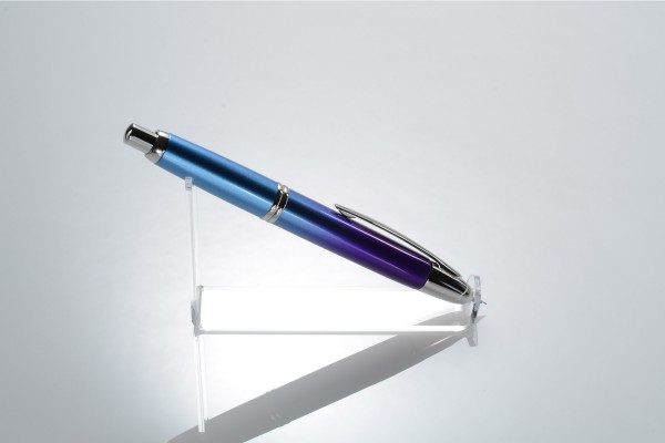 キャップレス万年筆　F　lic blue キャップレス 万年筆 ダークブルー – 文化堂 │ Pentonote