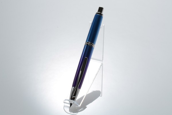 キャップレス万年筆　F　lic blue 万年筆 キャップレスLS Lブルー | 伊東屋オンラインストア